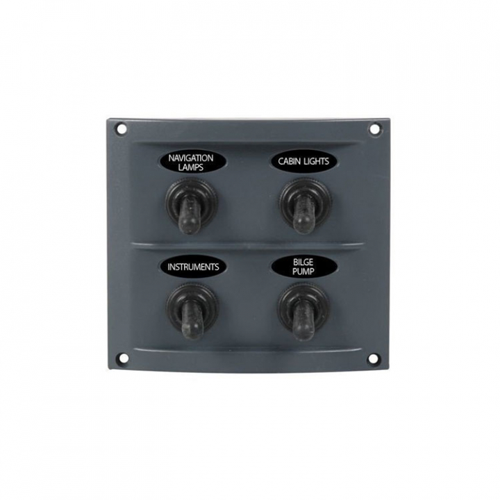 Elpanel Med 4 Kontakter 15A i gruppen El & Installation / Installationsmaterial / Strömställare & Paneler hos Marinsystem (1270140)